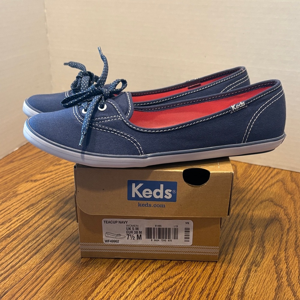 Keds Women’s Teacup Navy Slip-Ons, Canvas, Boat Shoe, Lace-Up Sneakers, 7.5 Med